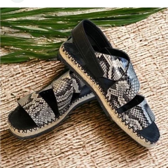 Vince Shoes - Vince Tenison Sahara, sz 7.5, leather snake print espadrille, dust bags!